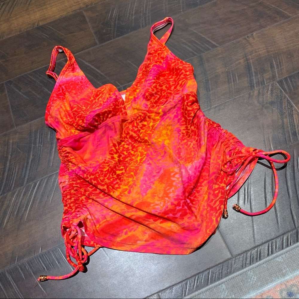 Women’s Swim Top